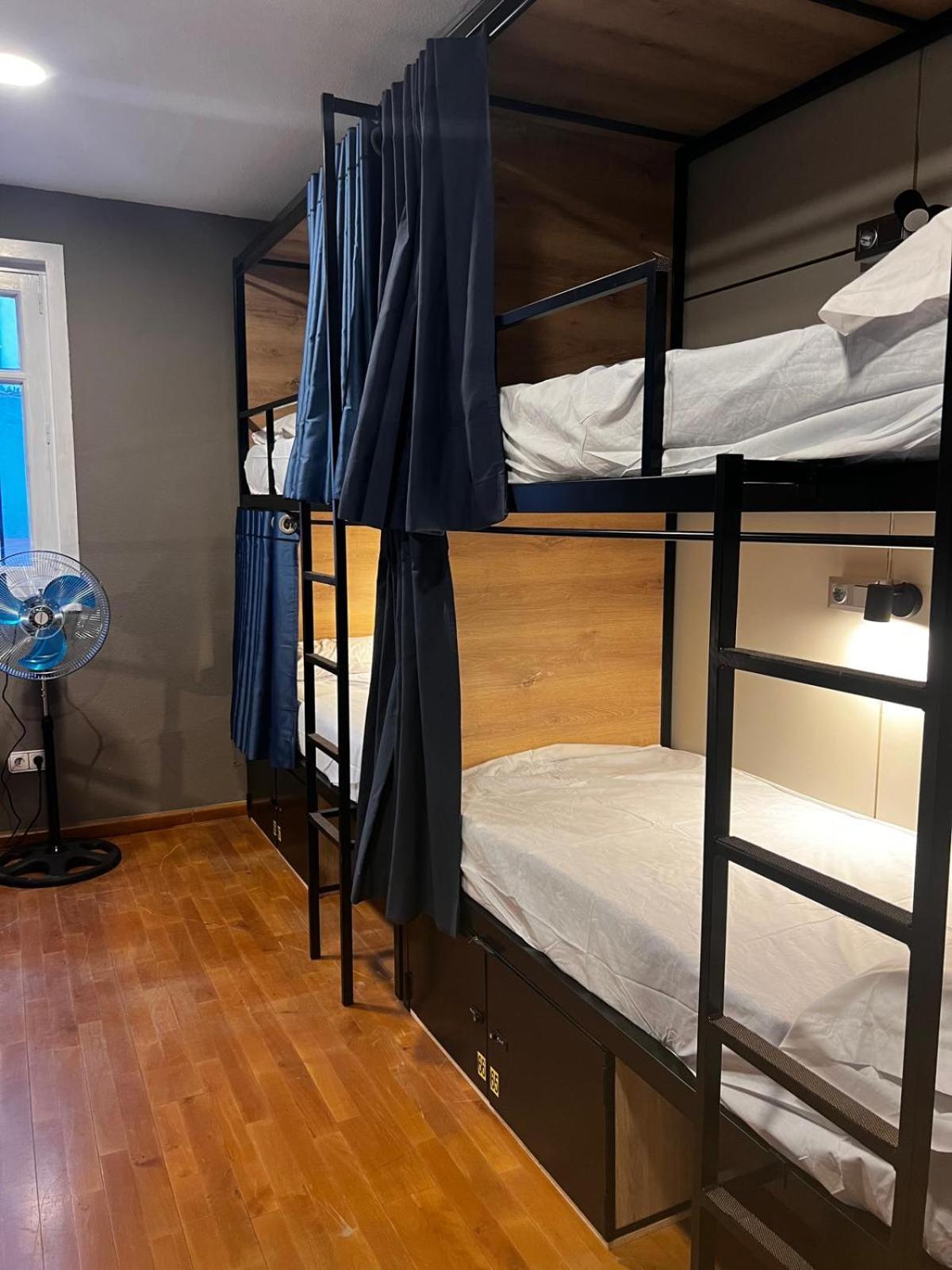Hostel Estrella 20 Madrid Exteriér fotografie