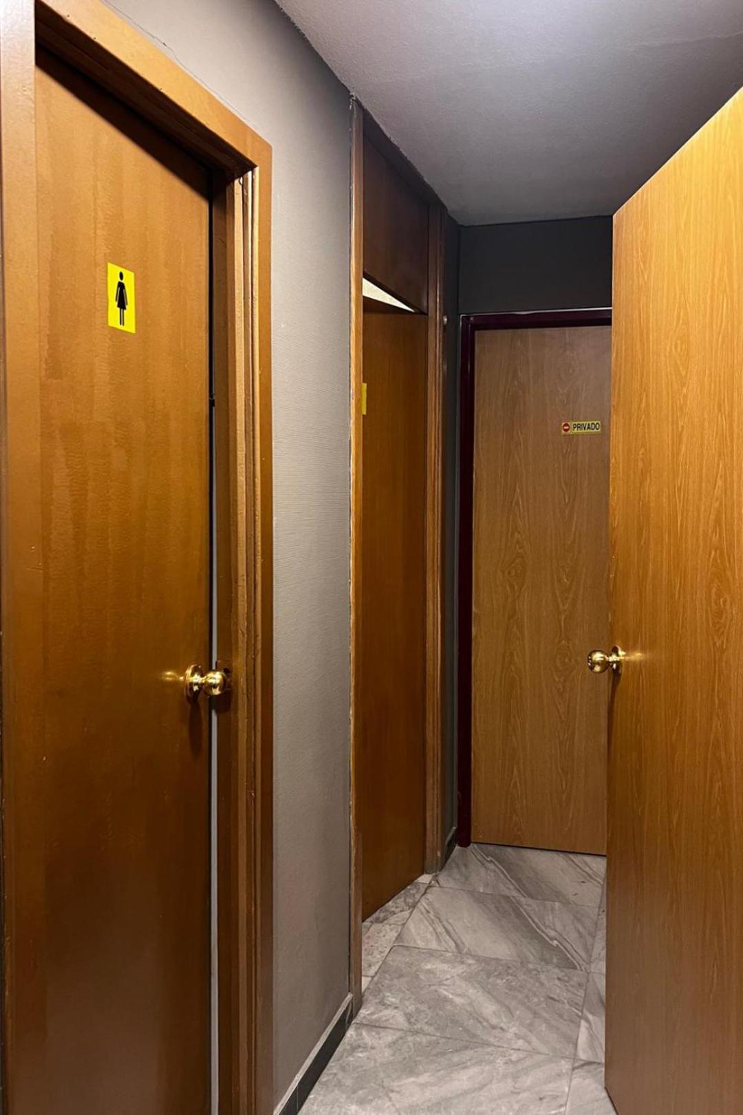 Hostel Estrella 20 Madrid Exteriér fotografie